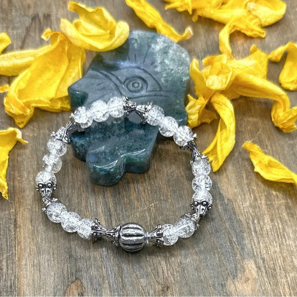 Handmade Crackled Quartz and Bali silver beaded bracelet - Picture 1 of 6